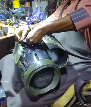 JBL Boombox 2 Charging
 Port Repair