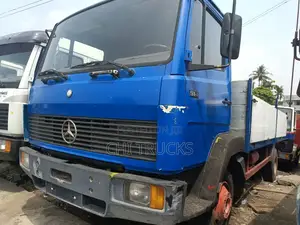 Mercedes Benz 914 Truck
