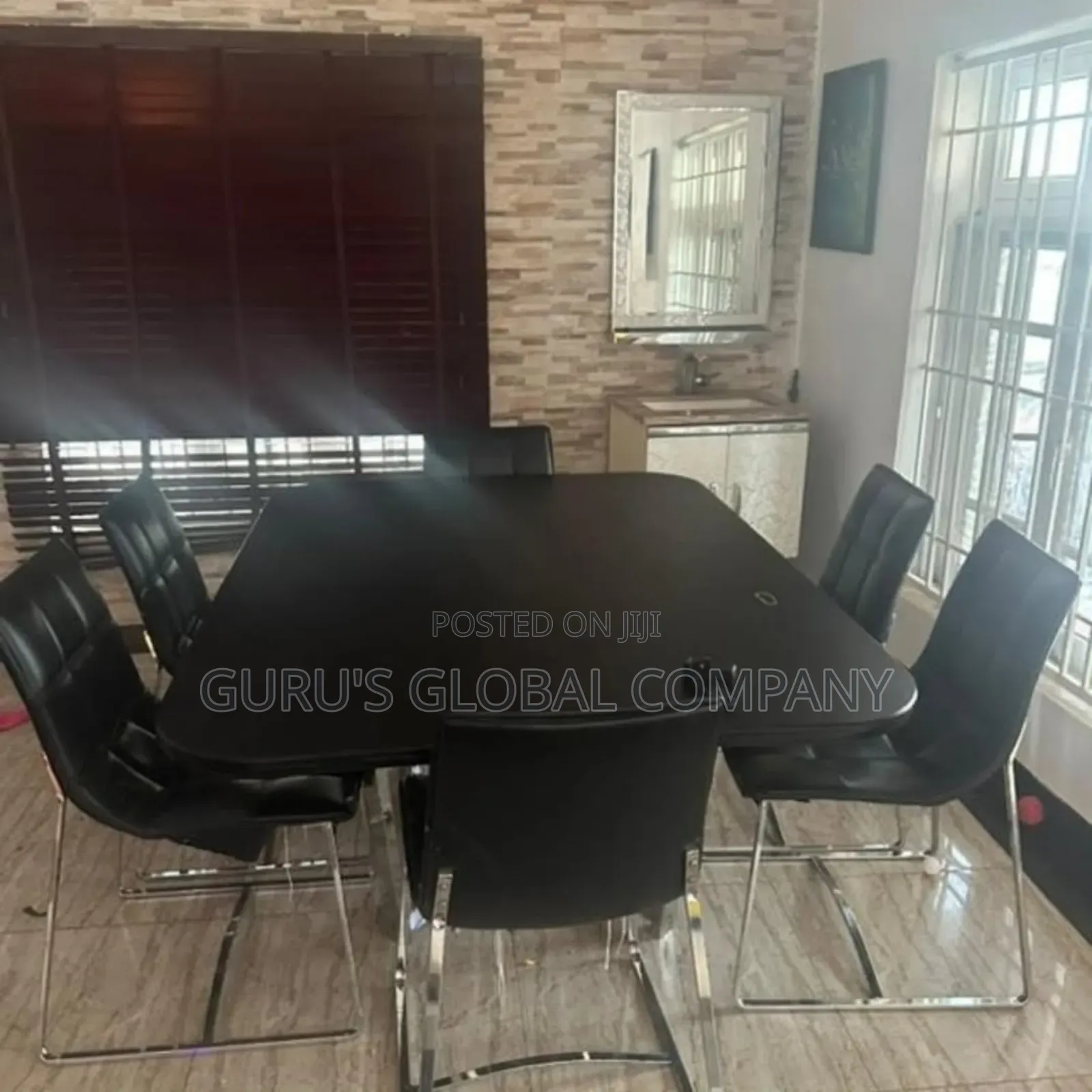 6 Seaters Beautiful Foreign Dining Set