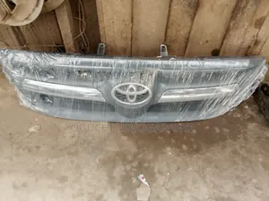 Toyota Hilux Front Grille 2007