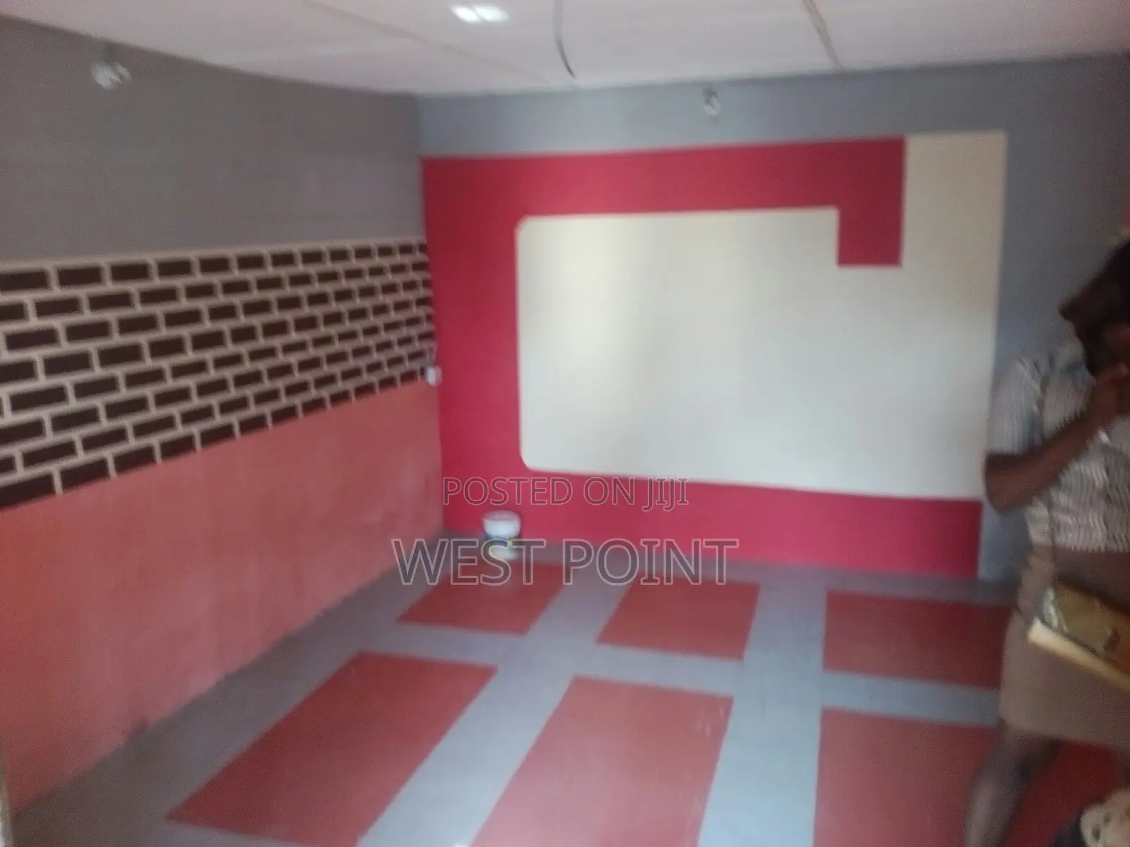 Painter/Wallpaper/Window Blind/ Wall Screeding