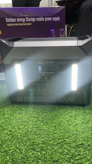 2KVA Solar Generator With Inbuilt Lithium Battery