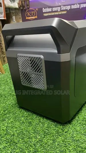 2KVA Solar Generator With Inbuilt Lithium Battery