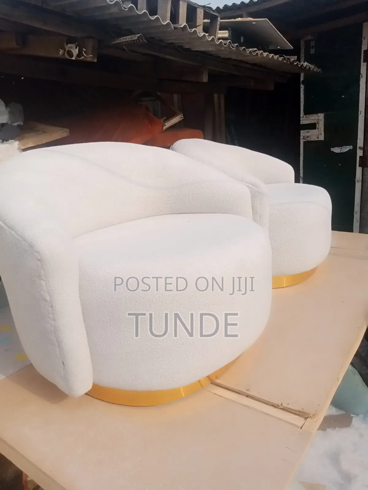 Simple Boss Office Couch