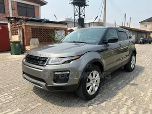 Land Rover Range Rover Evoque HSE Dynamic 4x4 5-Door 2017 Gray