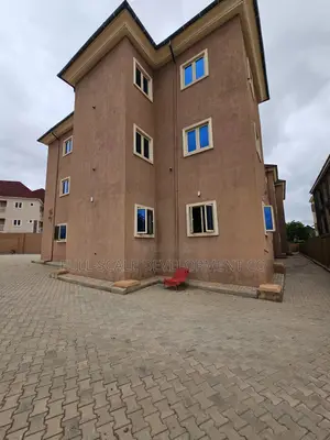 3bdrm Block of Flats in A Block Of 9 Nos., Durumi for sale