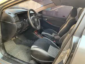 Toyota Corolla 2004 Gray