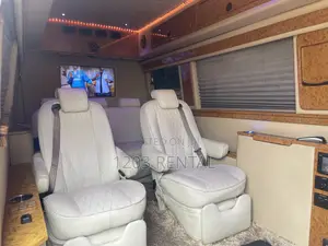 Mercedes Sprinter Bus