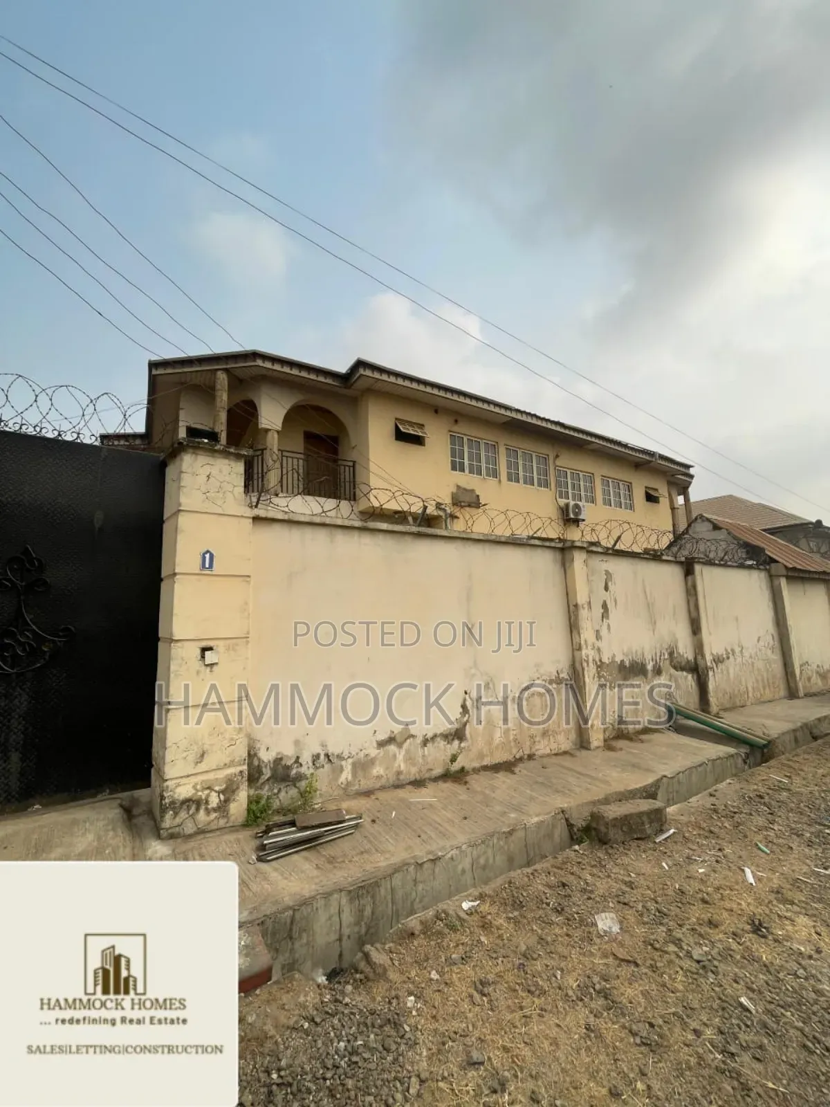 5bdrm Duplex in Alafia, Oke’Badan, Akobo for sale