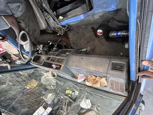 Nissan Vanette Tokunbo Automatic Truck