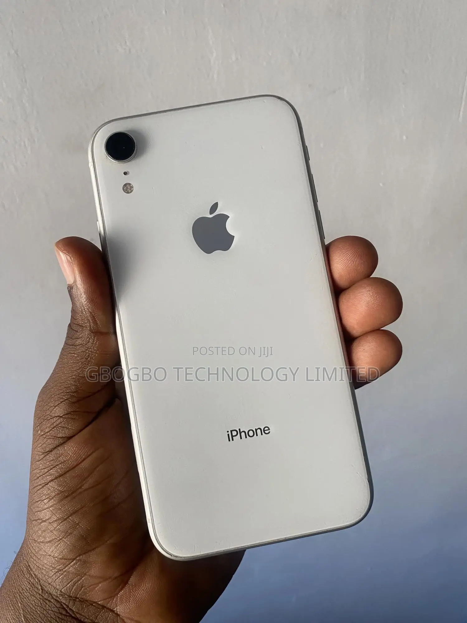 Apple iPhone XR 64 GB White
