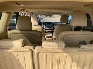 Photo - Toyota Highlander 2014