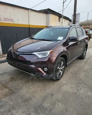 Toyota RAV4 XLE AWD (2.5L 4cyl 6A) 2017 Burgundy
