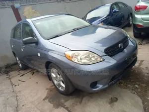 Photo - Toyota Matrix 2004 Blue