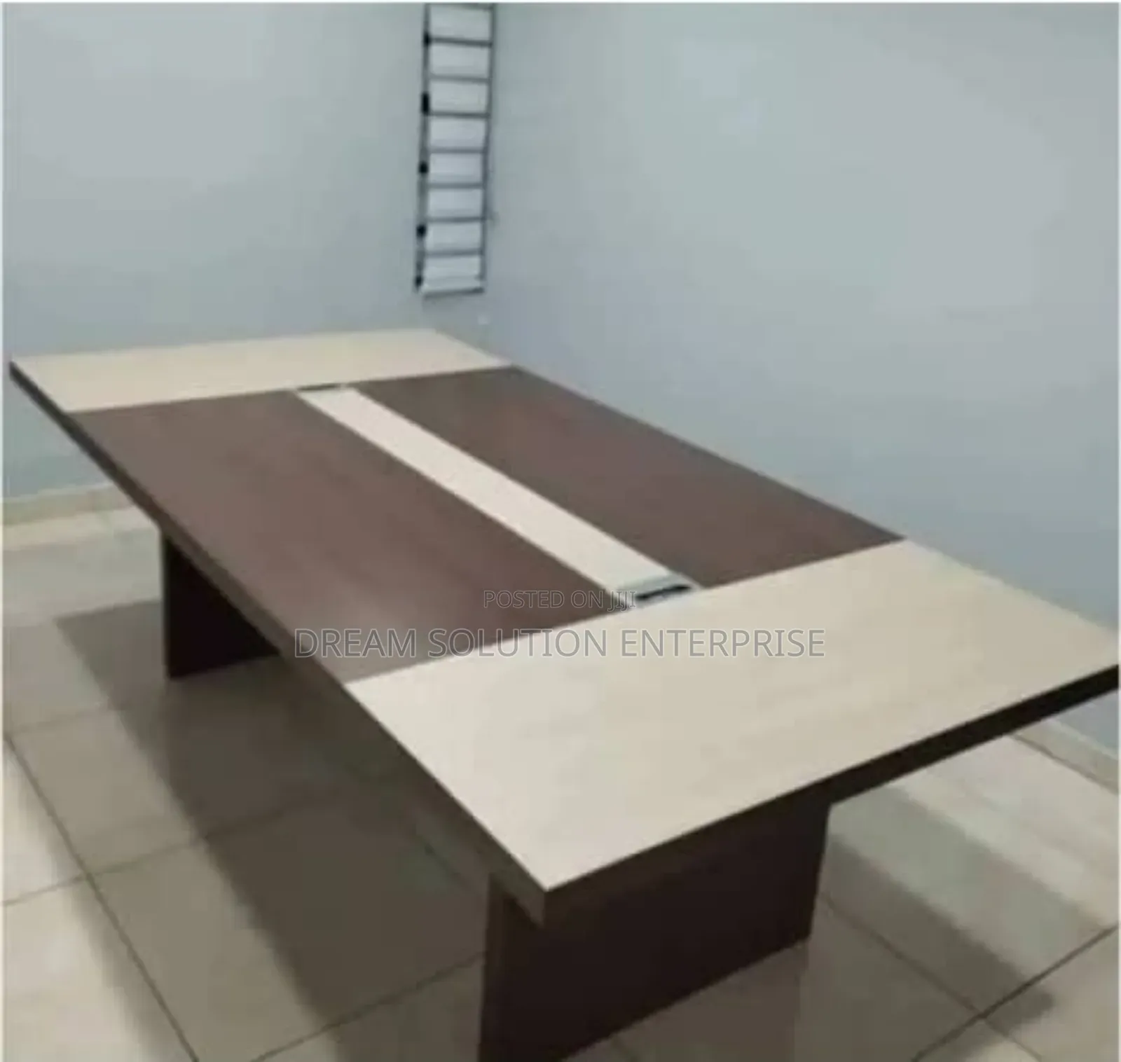 Table Conference for Ten