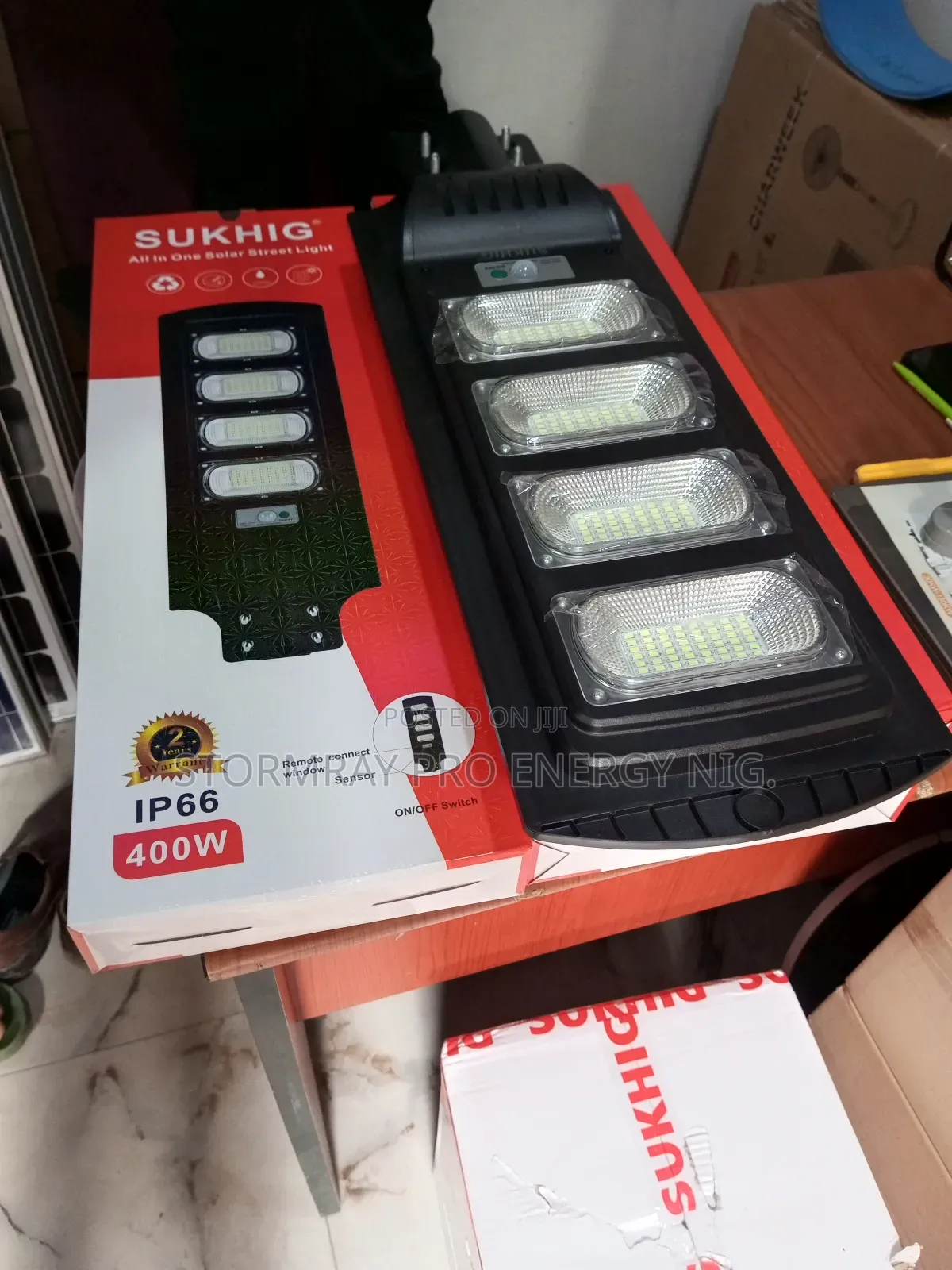Sukhig 400W Solar Light
