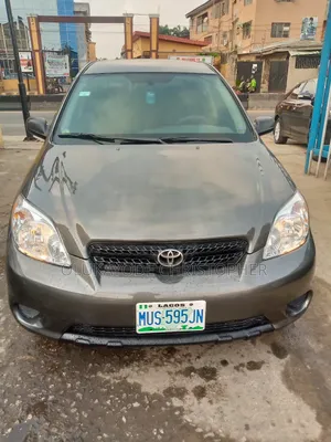 Photo - Toyota Matrix 2005 Gray