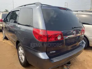 Toyota Sienna 2006 Gray