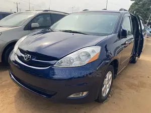 Toyota Sienna 2006 Blue