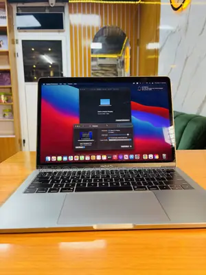 Laptop Apple MacBook Pro 2017 8GB Intel Core I5 HDD+SSD 512GB