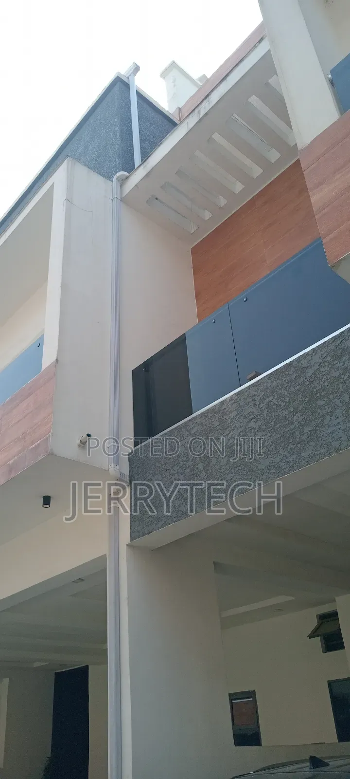 White PVC Water Collectors