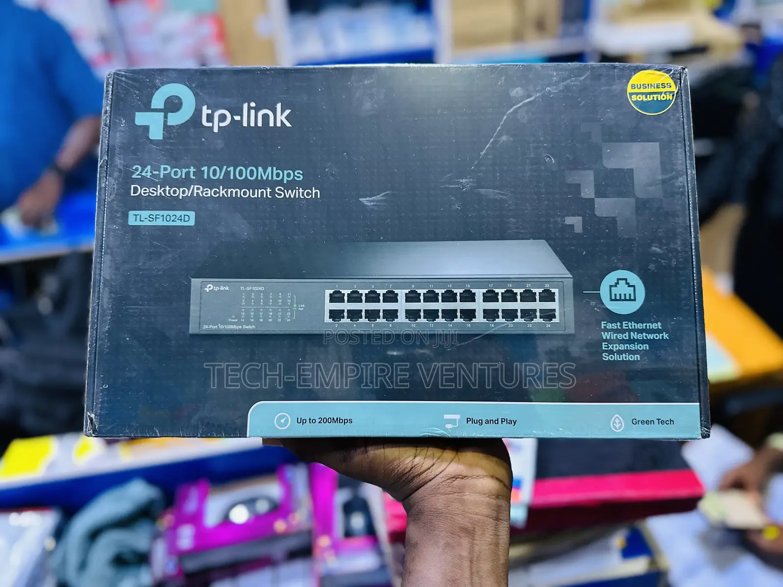 TP-LINK 24-Port 10/100mbps Desktop/Rackmount Switch