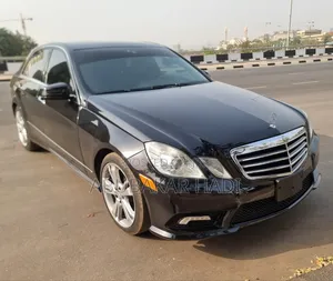 Mercedes-Benz E350 Base 4dr Sedan RWD (3.5L 6cyl 7A) 2013 Black