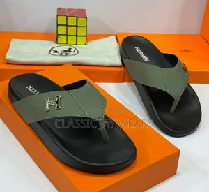 Classic Premium Quality Portable Sample Slippers Available