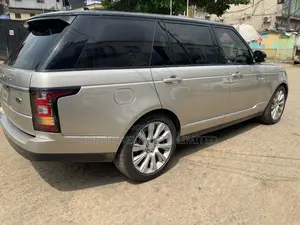 Land Rover Range Rover Vogue 2016 Gold