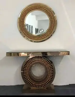 Unique Console Mirror