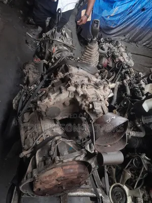Mitsubishi Pajero Gearbox and 10 Pin 2008 /2010
