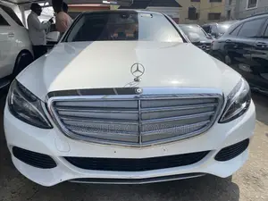 Mercedes-Benz C300 Sport 4dr AWD 4Matic Sedan (2.0L 4cyl 7A) 2015 White