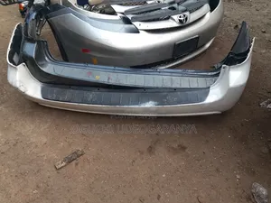 Front Bumper and Back Toyota Sienna 2006