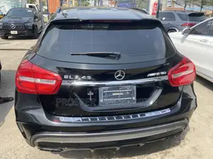 Mercedes-Benz GLA-Class 2015 Black
