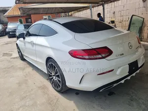 Mercedes-Benz C300 Sport 4Matic Sedan AWD (2.0L 4cyll 7A) 2016 White