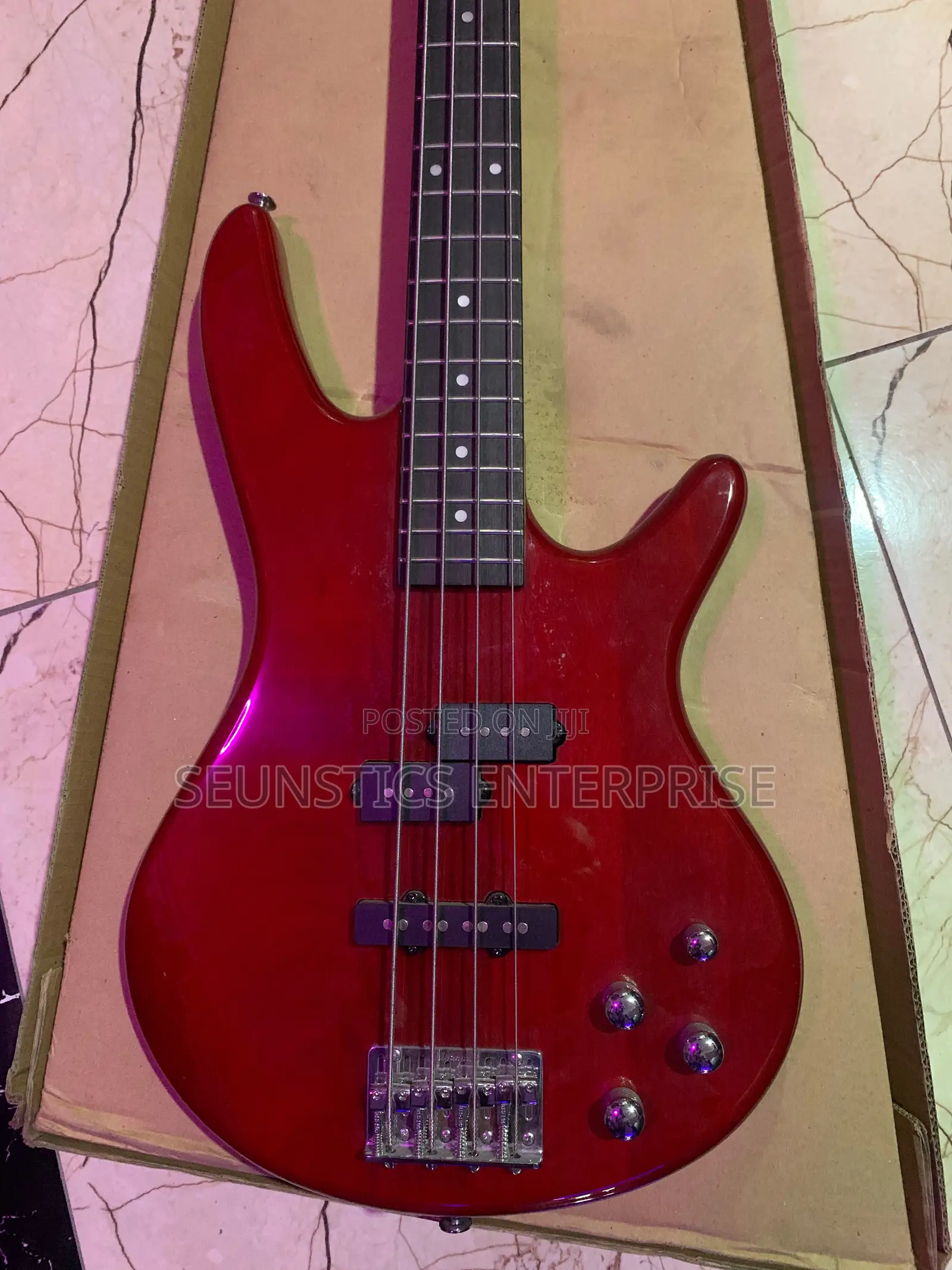 Quality Ibanez GSR200 TR Four String Bass Guitar