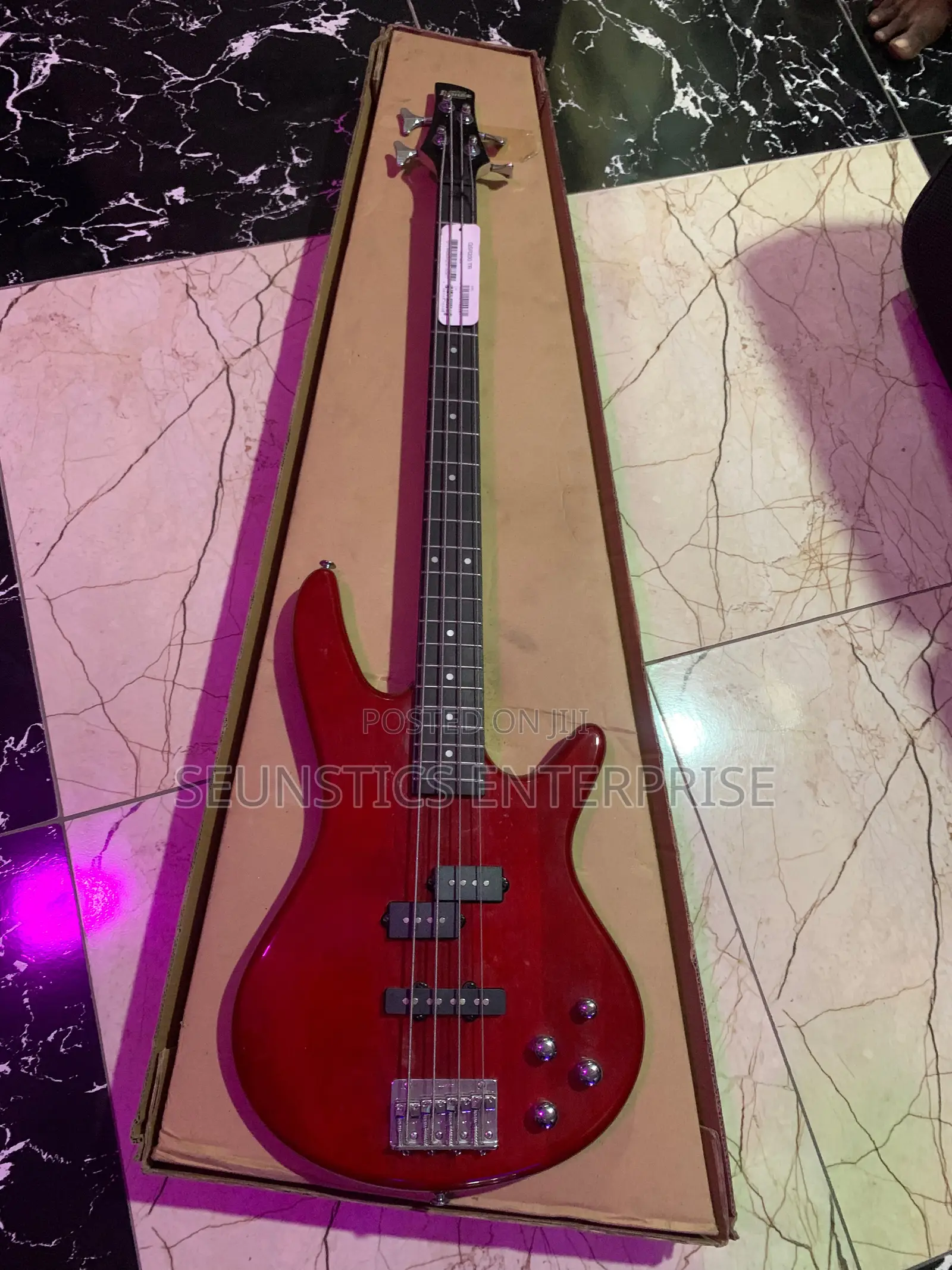 Quality Ibanez GSR200 TR Four String Bass Guitar