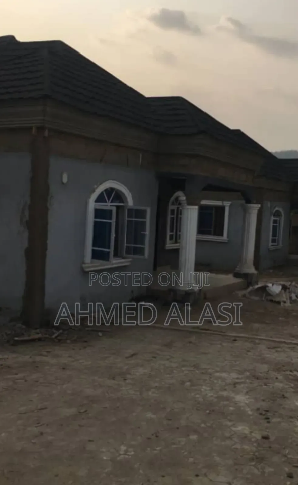 18bdrm Bungalow in Mini Estate, Ado Ekiti for sale