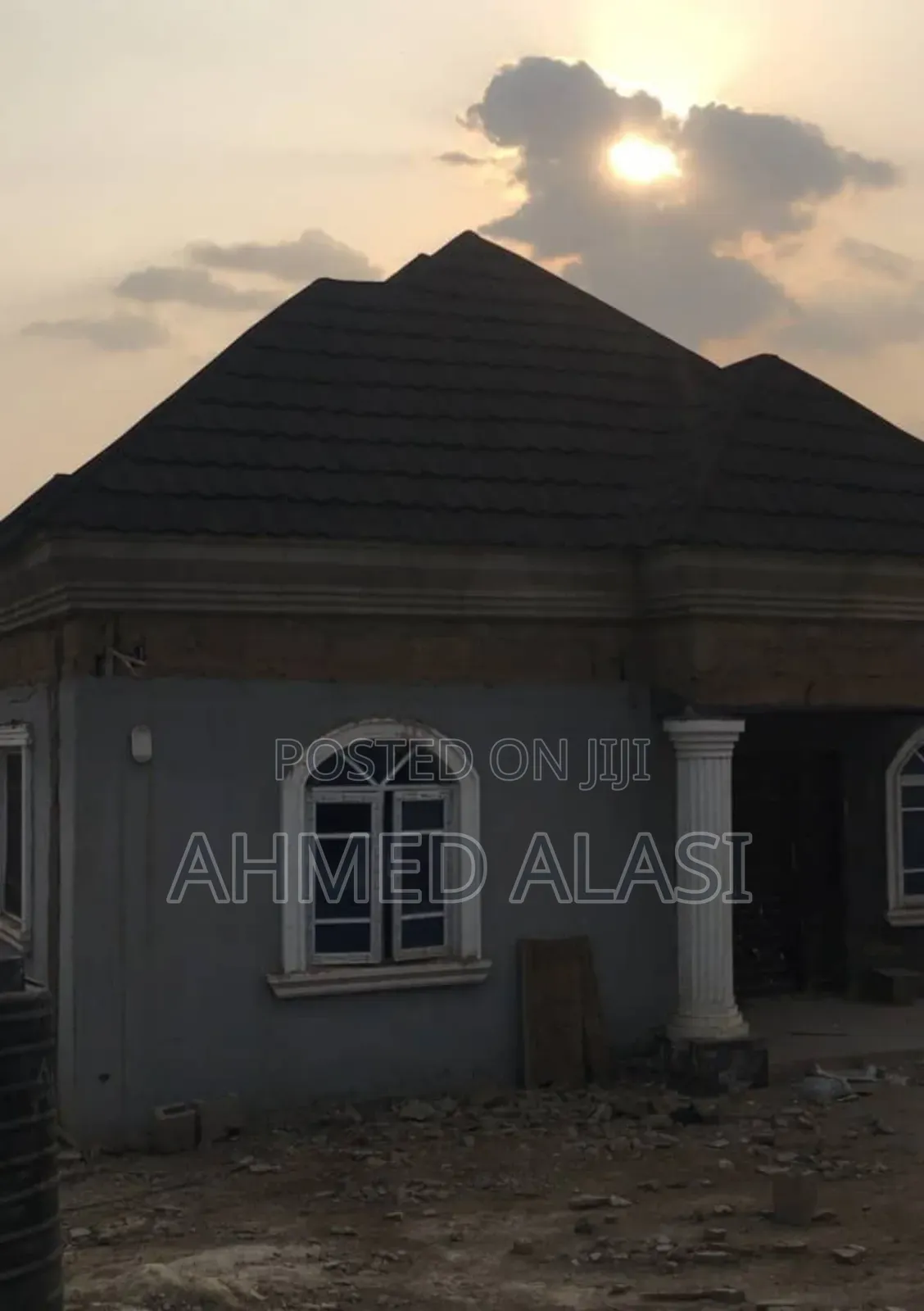 18bdrm Bungalow in Mini Estate, Ado Ekiti for sale