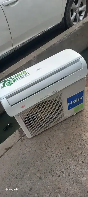 Digital Display 1.5 HP Inverter AC