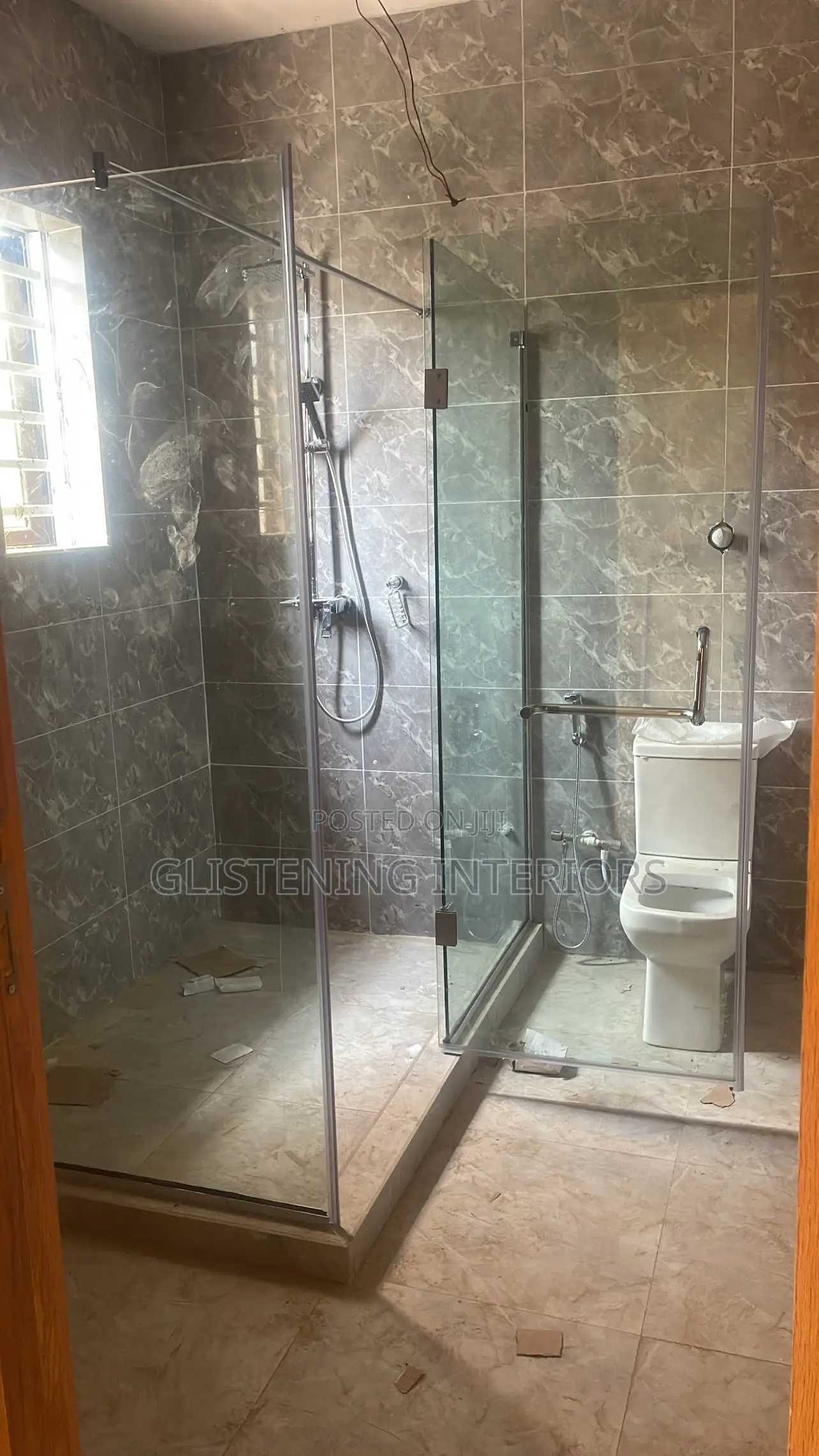 Shower Cubicle With A 10mm Plain Glass
