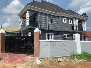 3bdrm Duplex in Akoto Estate, Akala for sale