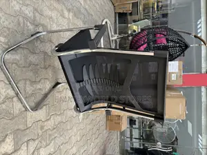 Ergonomic Mesh Visitors Chair