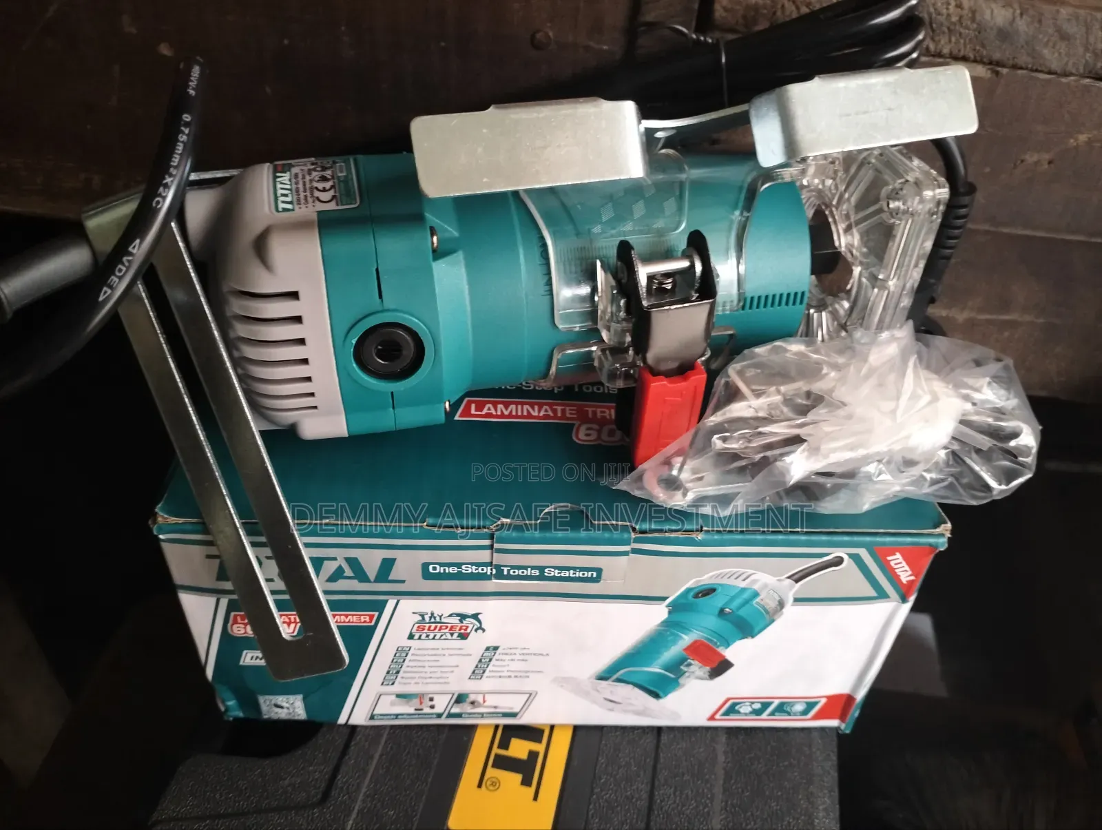 Total Laminate/Edge Trimmer