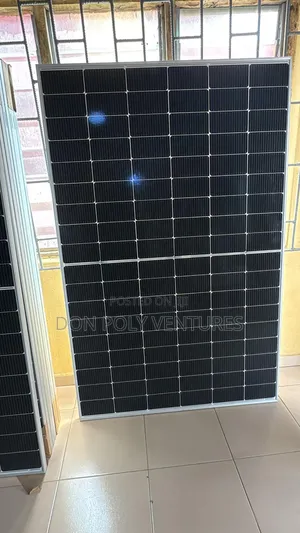 Quality 12V Jinko 450watts Solar Panel