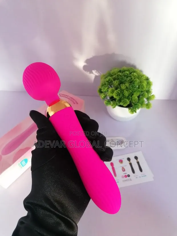 Jinsiy va qattiq ayol dumbalari