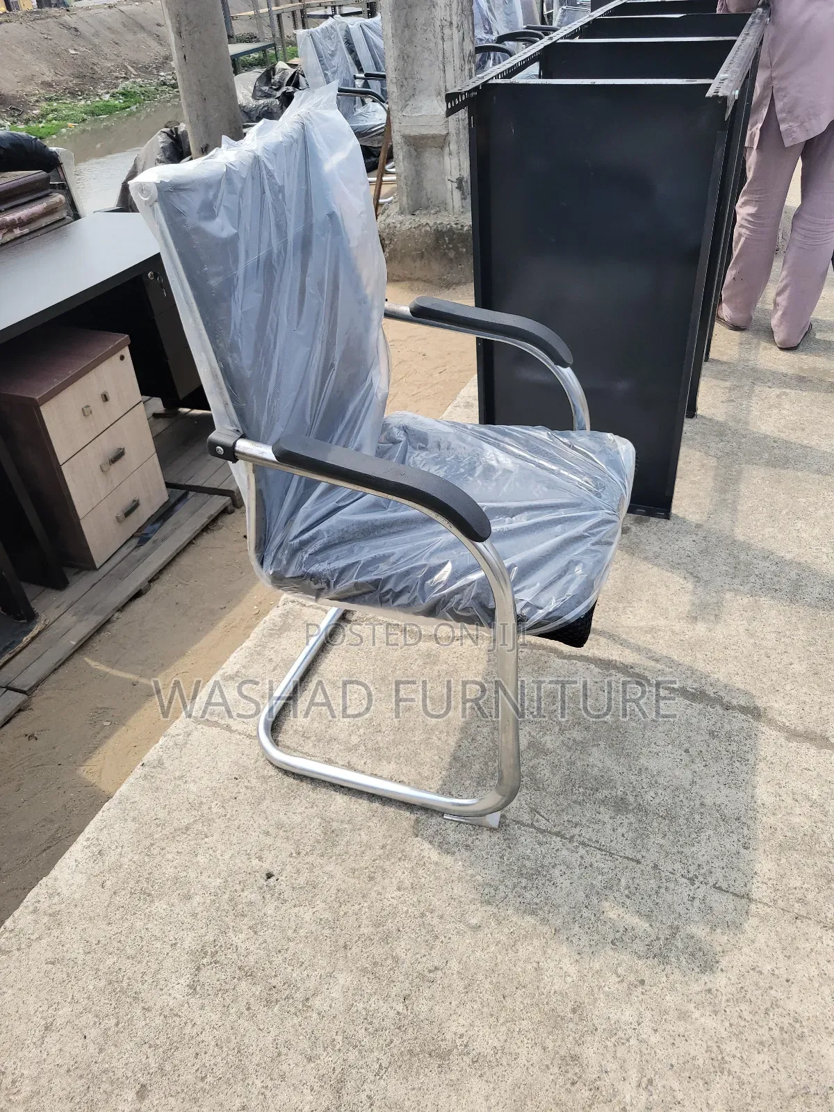 Visitors Chair