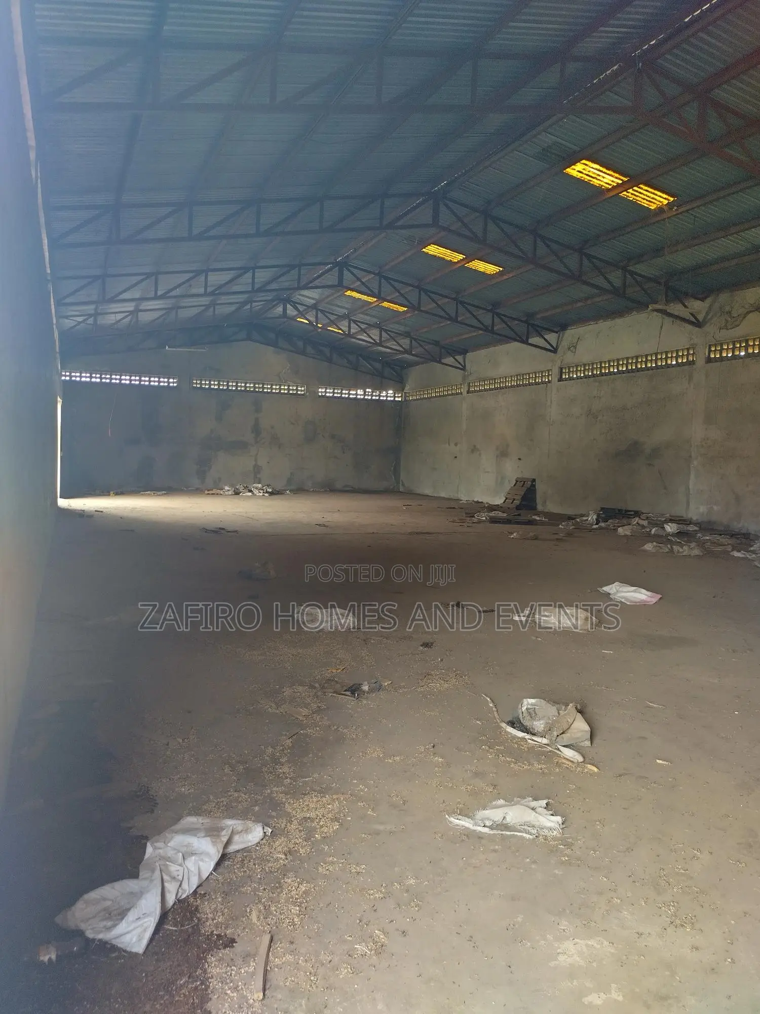 2500m2 Warehouse Self Compound on 6 Acres Near Challenge