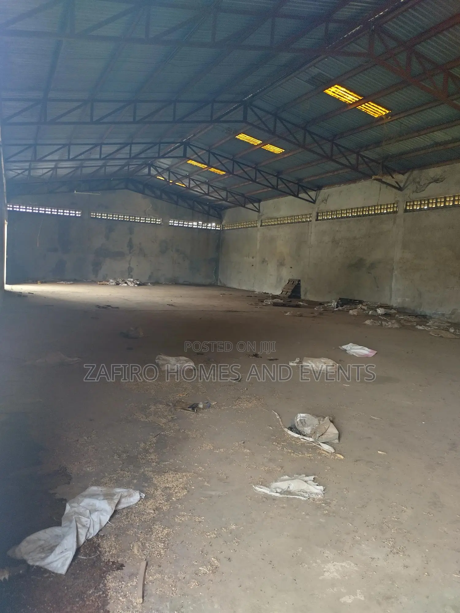 2500m2 Warehouse Self Compound on 6 Acres Near Challenge