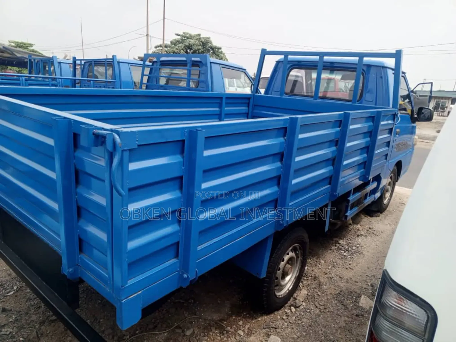Mitsubishi Delica 2012 Blue